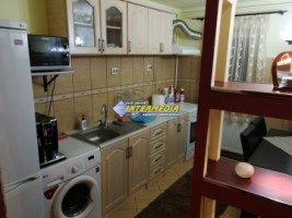 3-camere-decomandat-mobilat-si-utilat-in-centru-1